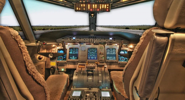 Cockpit2.jpg